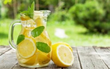 manfaat infused water lemon
