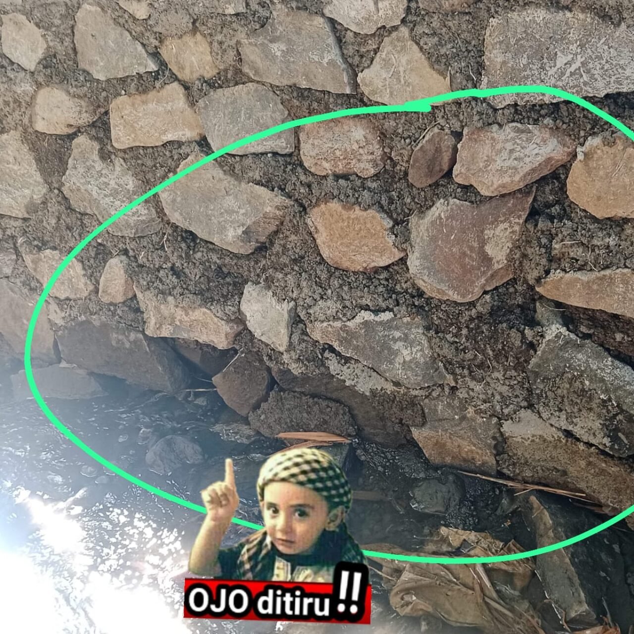 Diduga Proyek APBD Tanpa Plang Informasi dan Asal Jadi, Irigasi di Benelan Lor Bau Masalah.