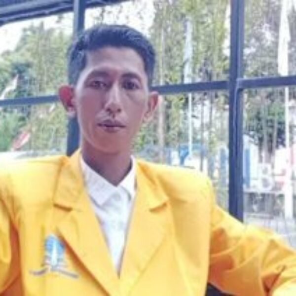 Ketika Sungai Jadi Alternatif karena TPS Tak Terjangkau?.