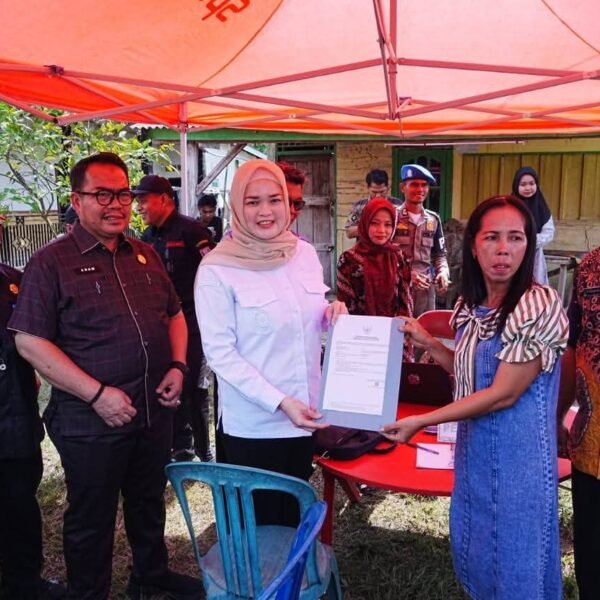 Wakil Bupati Banyuasin Netta Indian Tinjau Langsung Pasar Murah Didesa Telang sari. Kecamatan Tanjung Lago