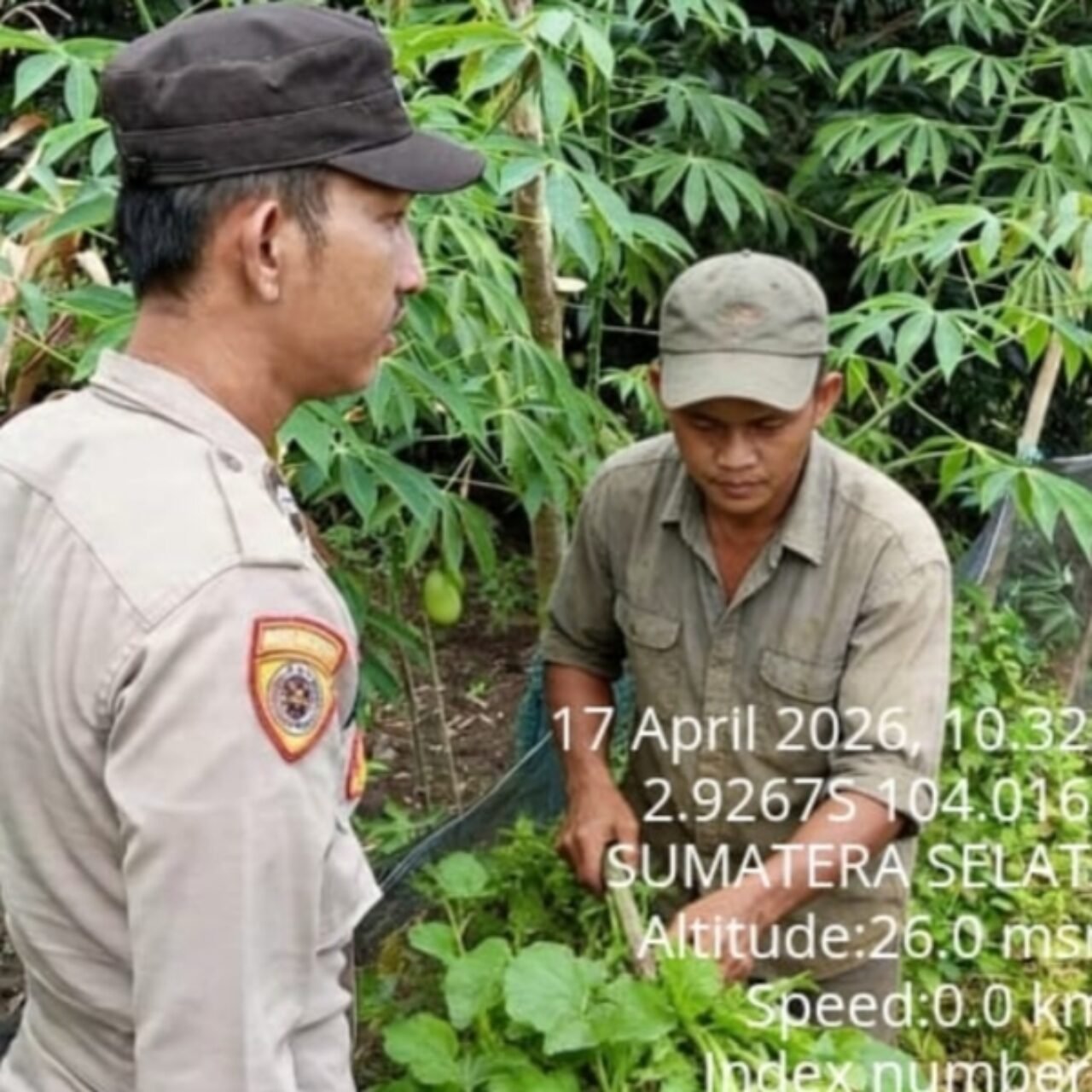 Bhabinkamtibmas Polsek Air Kumbang Gerakkan Masyarakat Desa Rimba Jaya Dukung Program Swasembada Pangan Nasional