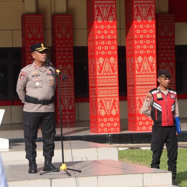 Apel Pagi Personel Polres Banyuasin, Wakapolres Tekankan Kesiapan Tugas Hingga Persiapan Idul Adha