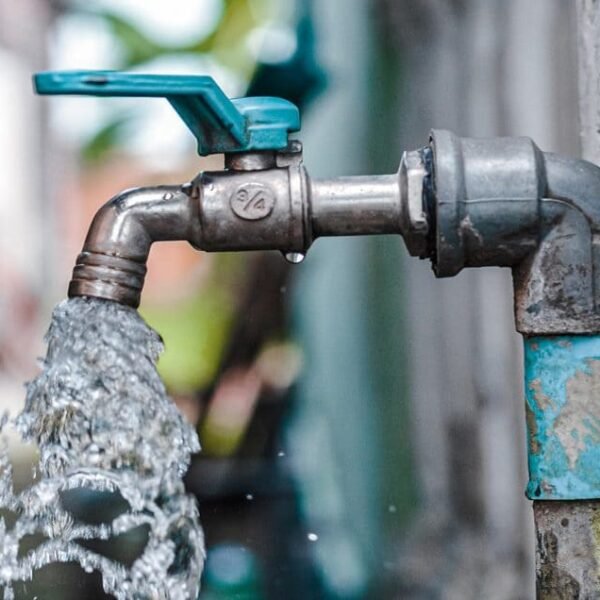 KINERJA PDAM TALANG KELAPA DINILAI TIDAK JELAS – BERHARAP DIREKTUR PDAM TIRTA BERTUAH BANYUASIN MENEGUR BAWAHAN