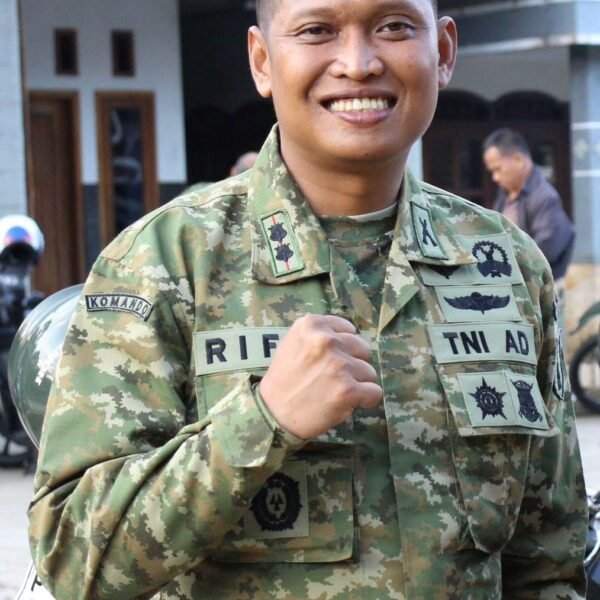 Dandim 0824/Jember Letkol Inf. Rifqi Muhammad Syuhada, S.I.P., M.I.P. Tegaskan Kesiapsiagaan Hadapi Karhutla, Simulasi TNI AD di Wuluhan Jadi Bukti Nyata Negara Hadir Melindungi Rakyat